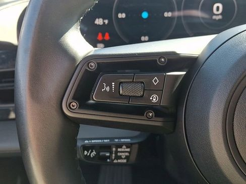 Used 2020 Porsche Taycan 4S image 25