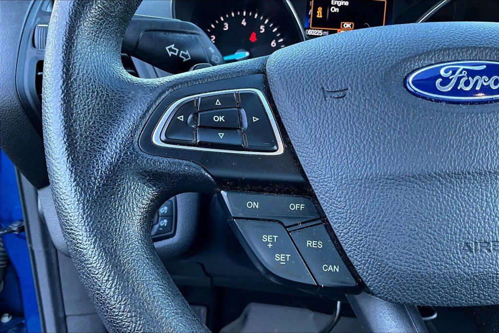 Used 2017 Ford Escape SE w/ Equipment Group 201A AWD/4WD image 11