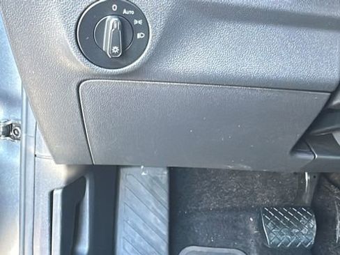 Used 2020 Volkswagen Jetta SEL image 18