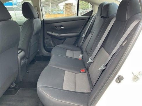Used 2021 Nissan Sentra SV FWD image 9