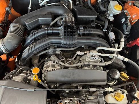 Used 2019 Subaru Crosstrek 2.0i Limited w/ Moonroof Package image 6