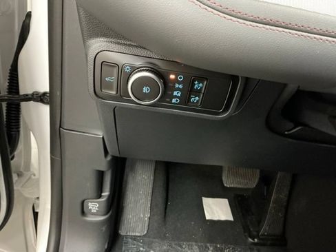 New 2026 Ford Explorer Active w/ Active Comfort Package AWD/4WD image 23