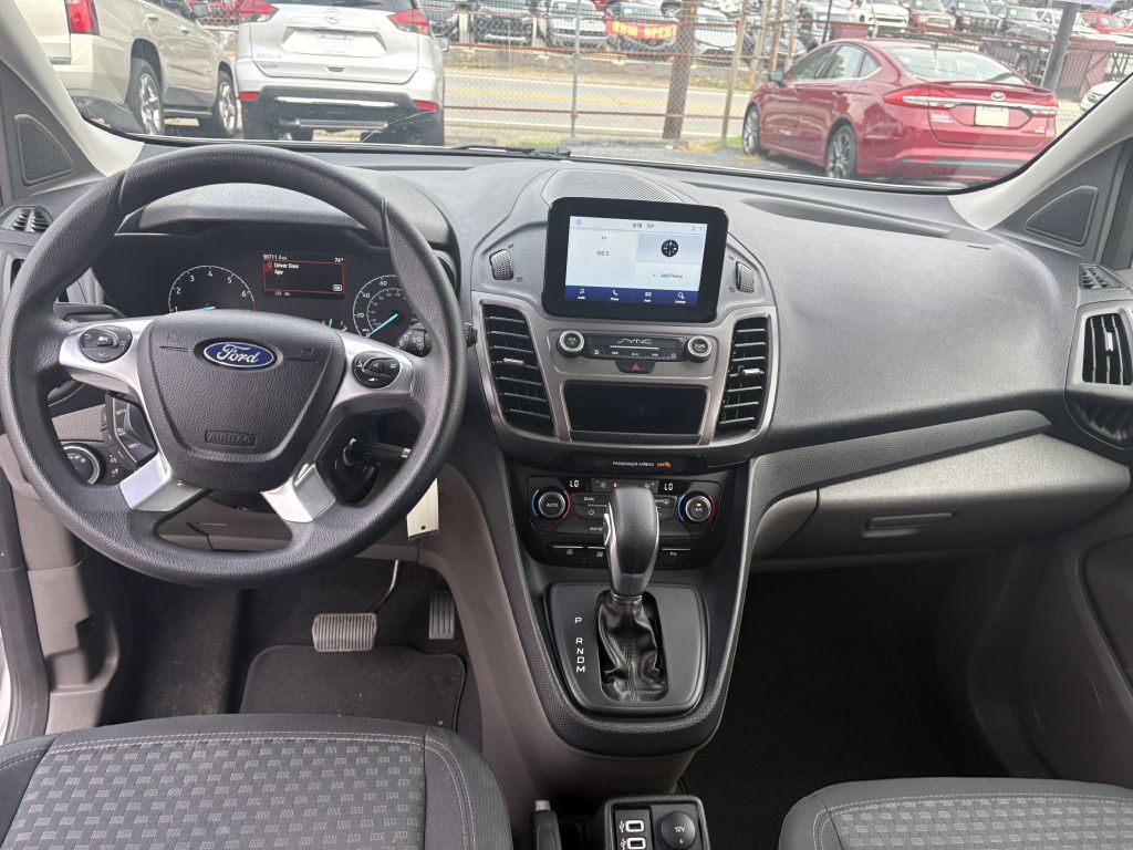 Used 2022 Ford Transit Connect XLT FWD image 18