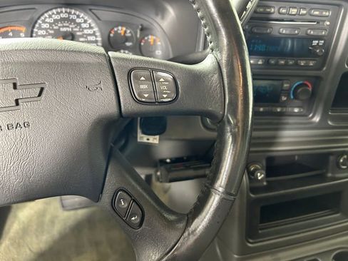 Used 2005 Chevrolet Silverado 3500 LT w/ Heavy-Duty Power Package image 17