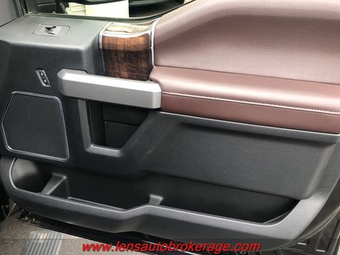 Used 2017 Ford F250 Platinum w/ FX4 Off-Road Package image 22