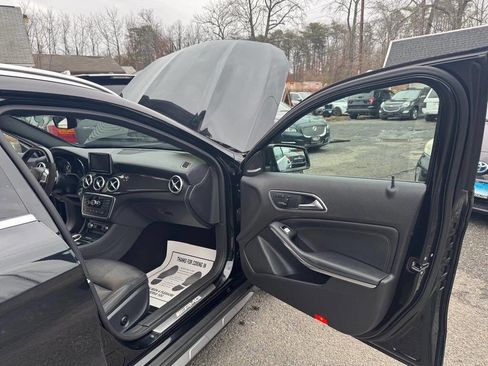 Used 2015 Mercedes-Benz GLA 45 AMG 4MATIC w/ Multimedia Package image 40