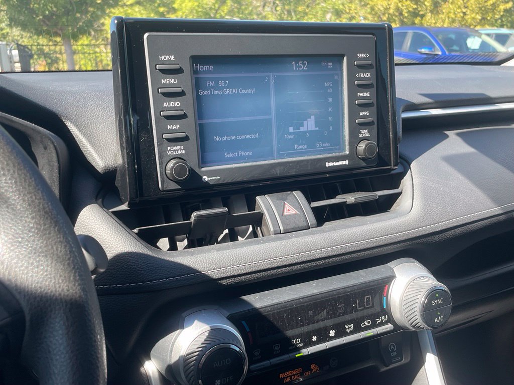 Used 2021 Toyota RAV4 XLE AWD/4WD image 15