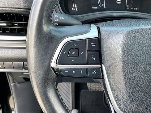 Used 2024 Toyota Grand Highlander XLE image 10