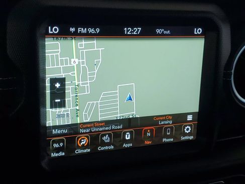Used 2023 Jeep Wrangler Unlimited Sahara w/ Cold Weather Group AWD/4WD image 18