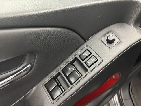 Used 2023 Nissan Frontier PRO-4X w/ Pro Convenience Package AWD/4WD image 14
