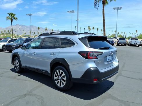 Certified 2023 Subaru Outback Premium AWD/4WD image 13
