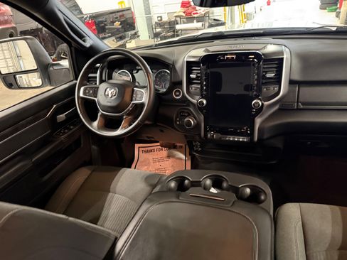 Certified 2024 RAM 2500 Big Horn w/ Night Edition AWD/4WD image 19