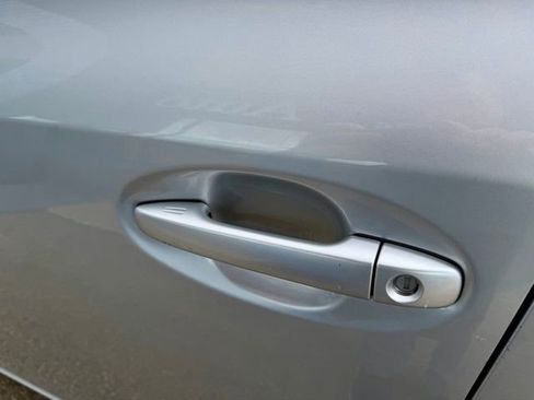 Used 2014 Toyota Prius V Three image 10