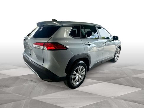 Used 2023 Toyota Corolla Cross L FWD image 8