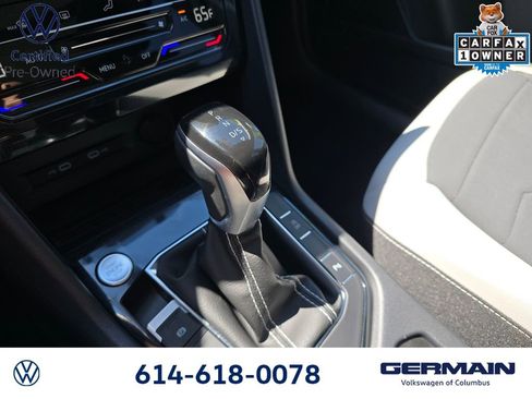 Certified 2025 Volkswagen Taos SE w/ Panoramic Sunroof Package AWD/4WD image 25