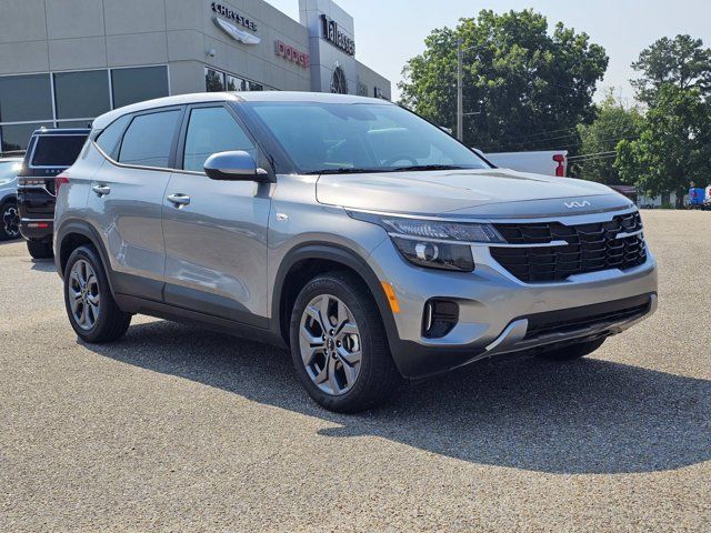 Used 2026 Kia Seltos LX FWD image 5