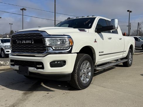 Used 2022 RAM 2500 Limited image 2