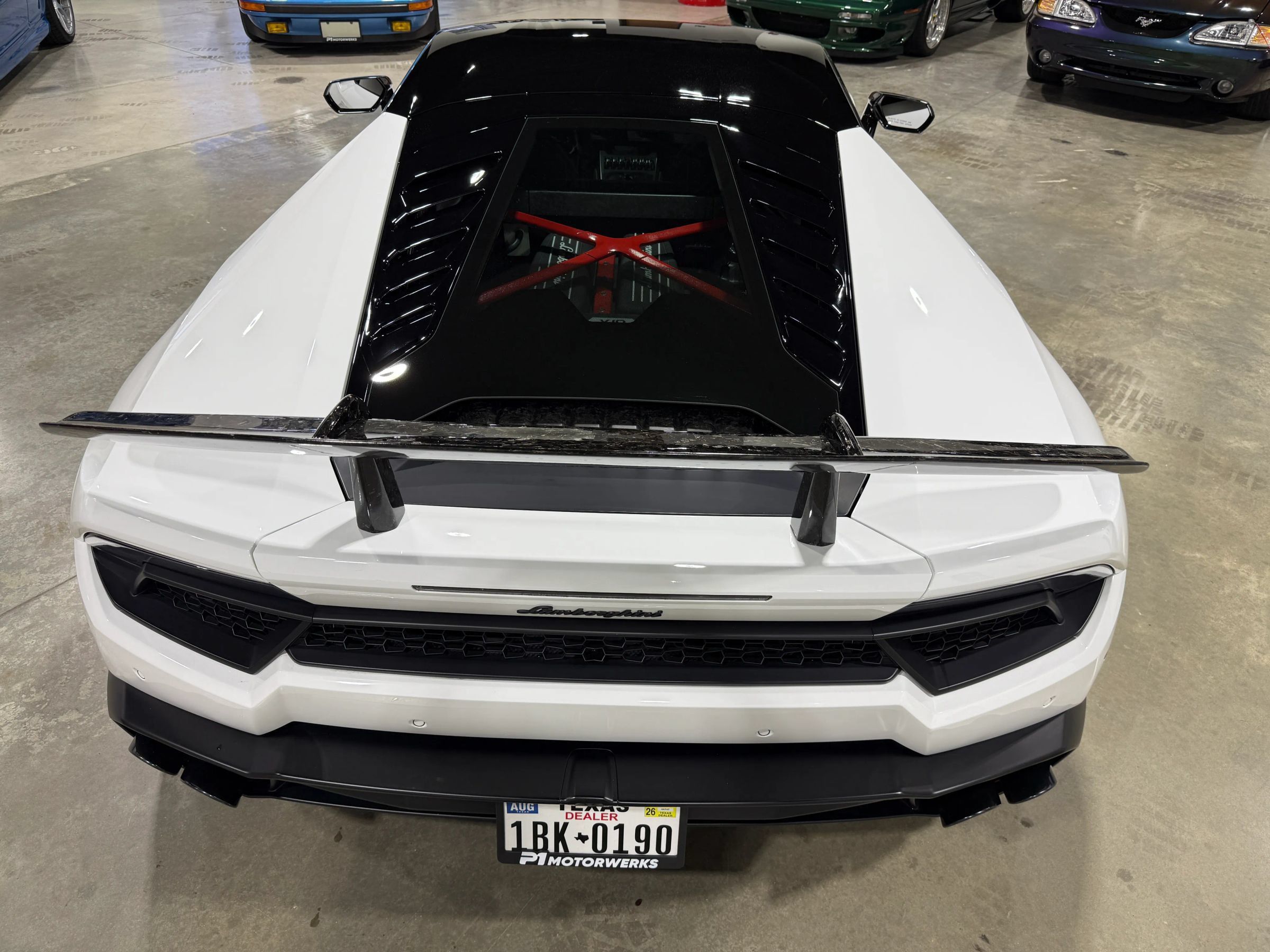 Used 2017 Lamborghini Huracan LP 580-2 RWD image 24