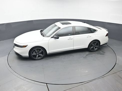 Used 2023 Honda Accord Sport image 33