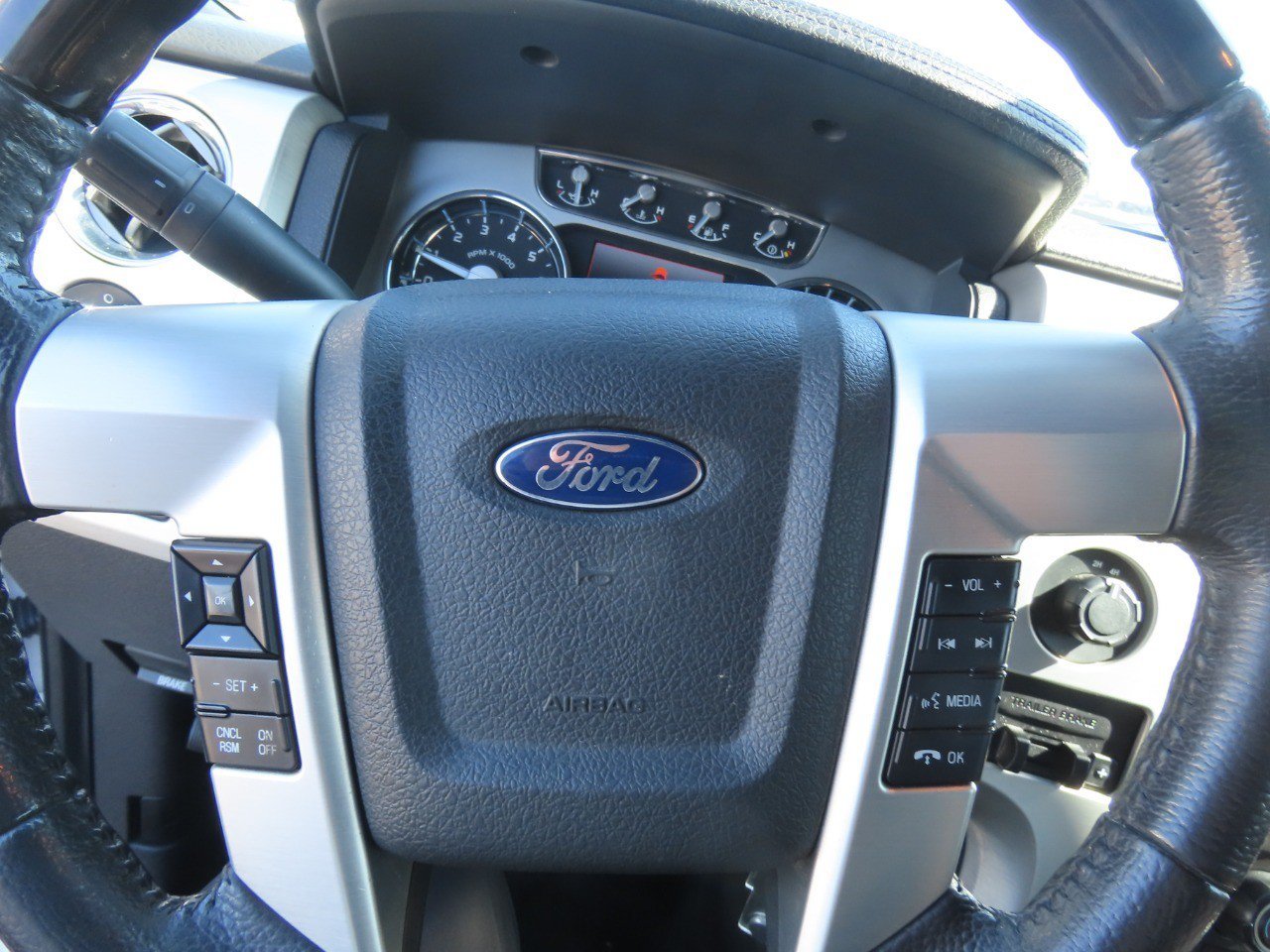 Used 2011 Ford F150 Platinum AWD/4WD image 28