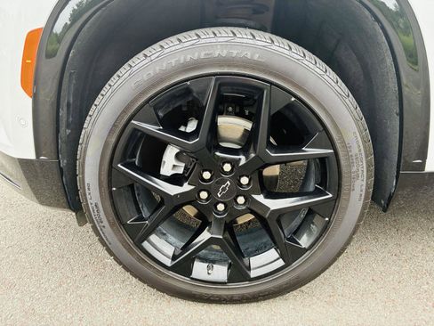 Used 2024 Chevrolet Traverse RS image 49