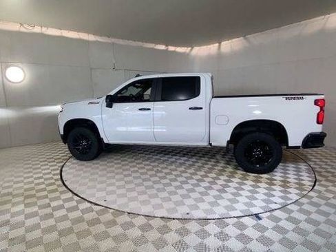 Used 2021 Chevrolet Silverado 1500 LT Trail Boss w/ Convenience Package II AWD/4WD image 9