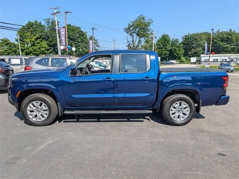 Used 2022 Nissan Frontier SV w/ Technology Package image 5