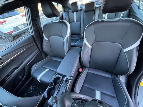 Used 2025 Toyota Camry SE image 36