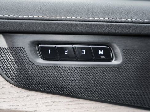 New 2026 Volvo XC90 B6 Plus w/ Protection Package Premier image 39