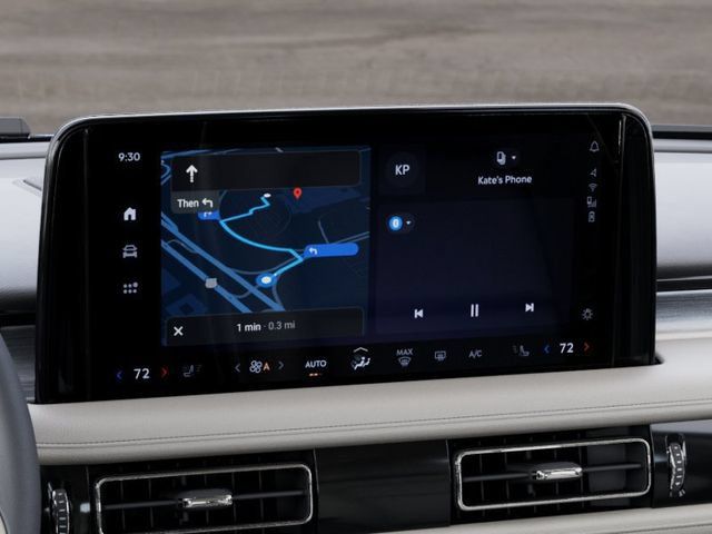New 2027 Lincoln Aviator AWD image 16