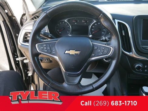 Used 2020 Chevrolet Equinox LT w/ Driver Convenience Package FWD image 29