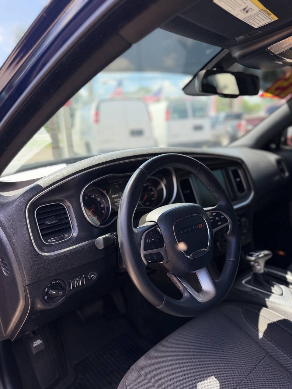 Used 2015 Dodge Charger SXT RWD image 16