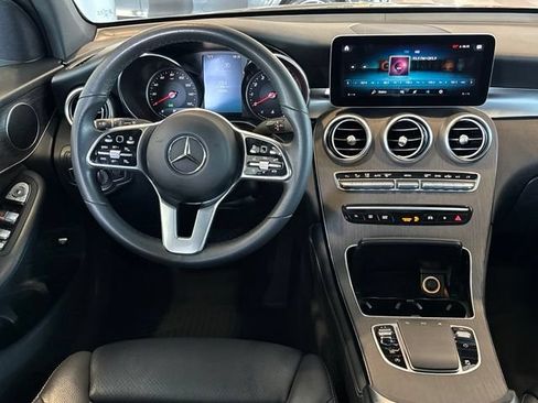Used 2020 Mercedes-Benz GLC 300 image 24