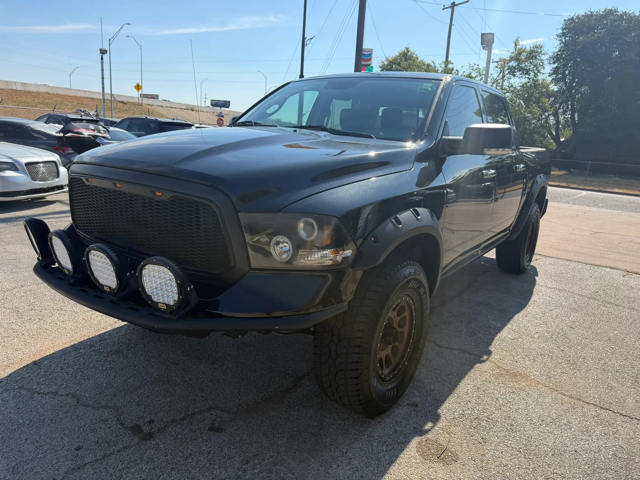Used 2016 RAM 1500 Lone Star AWD/4WD image 2