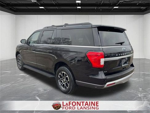 Used 2024 Ford Expedition Max XLT image 3
