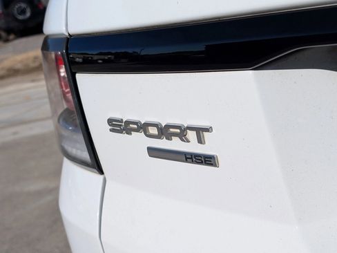 Used 2016 Land Rover Range Rover Sport HSE image 12