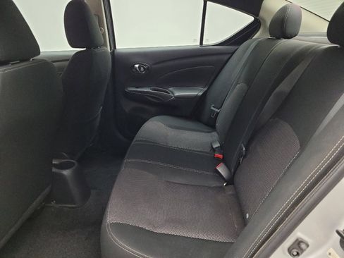 Used 2018 Nissan Versa SV FWD image 18