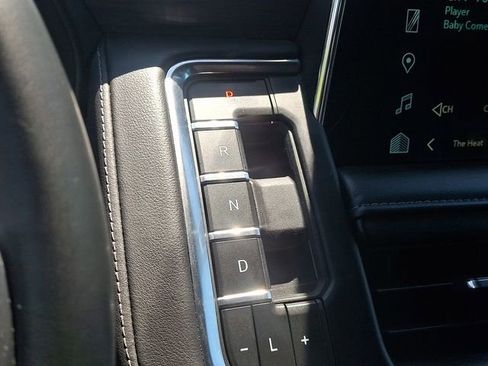 Used 2023 Chevrolet Tahoe LT AWD/4WD image 17