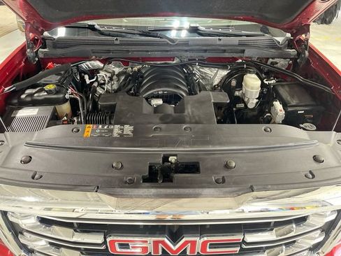 Used 2018 GMC Sierra 1500 SLT AWD/4WD image 24