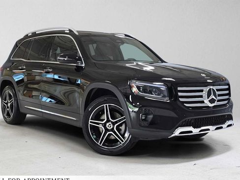 Certified 2026 Mercedes-Benz GLB 250 4MATIC image 1