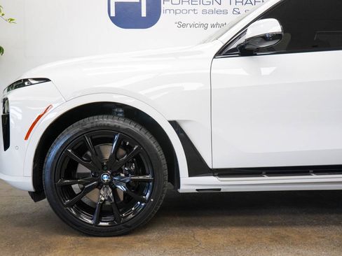 Used 2023 BMW X7 xDrive40i w/ Executive Package AWD/4WD image 7
