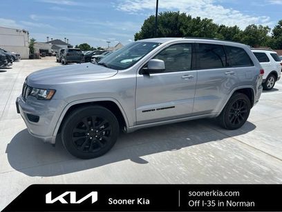 Used 2020 Jeep Grand Cherokee Altitude