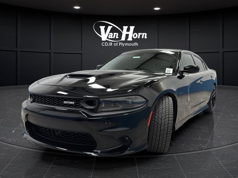 Used 2023 Dodge Charger Scat Pack w/ Daytona Edition Group RWD image 3