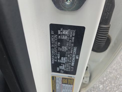 Used 2024 Kia Soul S FWD image 21