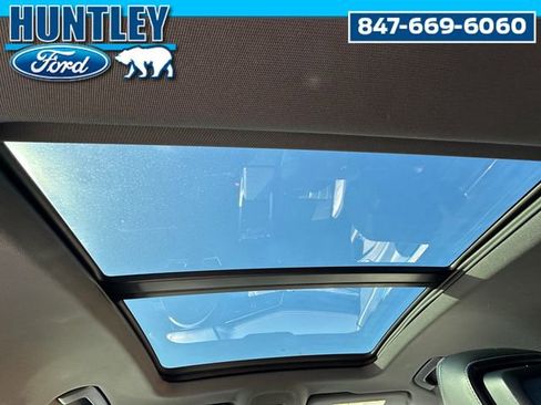 Used 2019 Audi e-tron Prestige w/ Prestige Package image 20