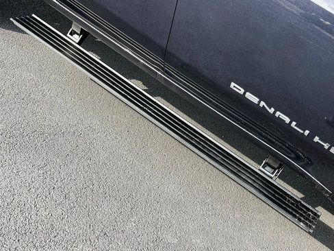 Used 2024 GMC Sierra 2500 Denali Ultimate image 19