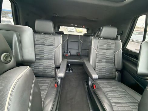 Used 2023 Cadillac Escalade V AWD/4WD image 13