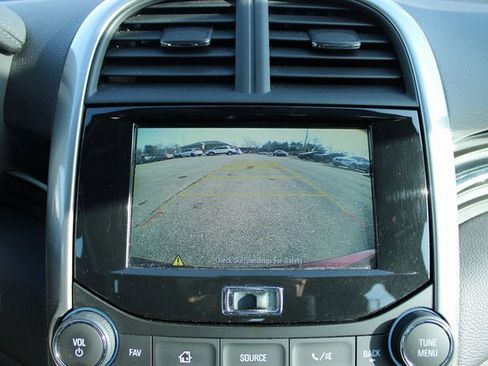 Used 2015 Chevrolet Malibu LT w/ Power Convenience Package image 21