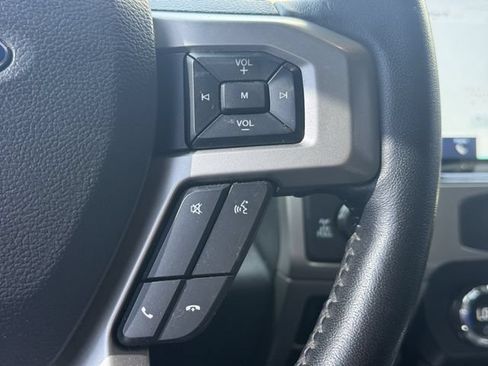 Used 2022 Ford F250 Lariat w/ Black Appearance Package AWD/4WD image 22