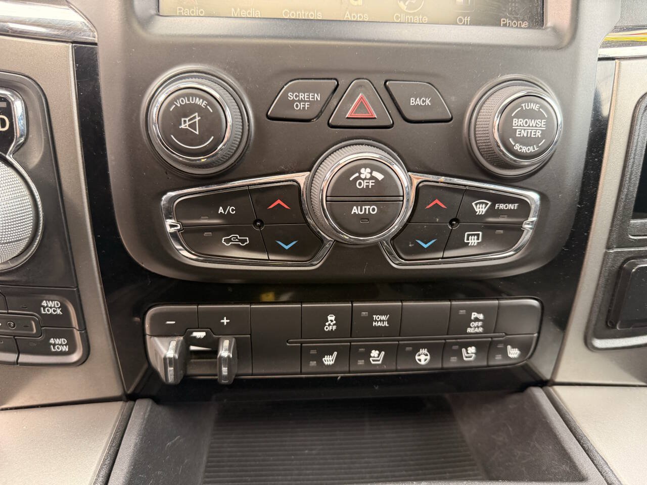 Used 2016 RAM 1500 Sport w/ Sport Premium Group AWD/4WD image 18